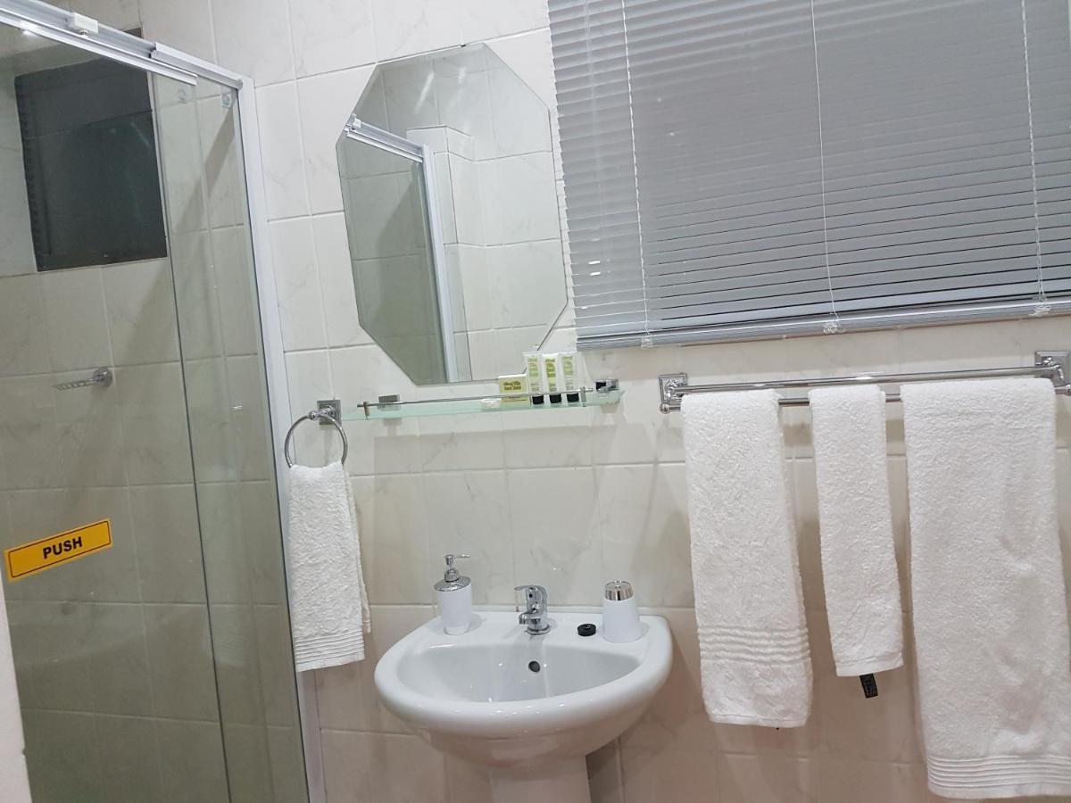 Aliwal Villa Guest Lodge Dış mekan fotoğraf